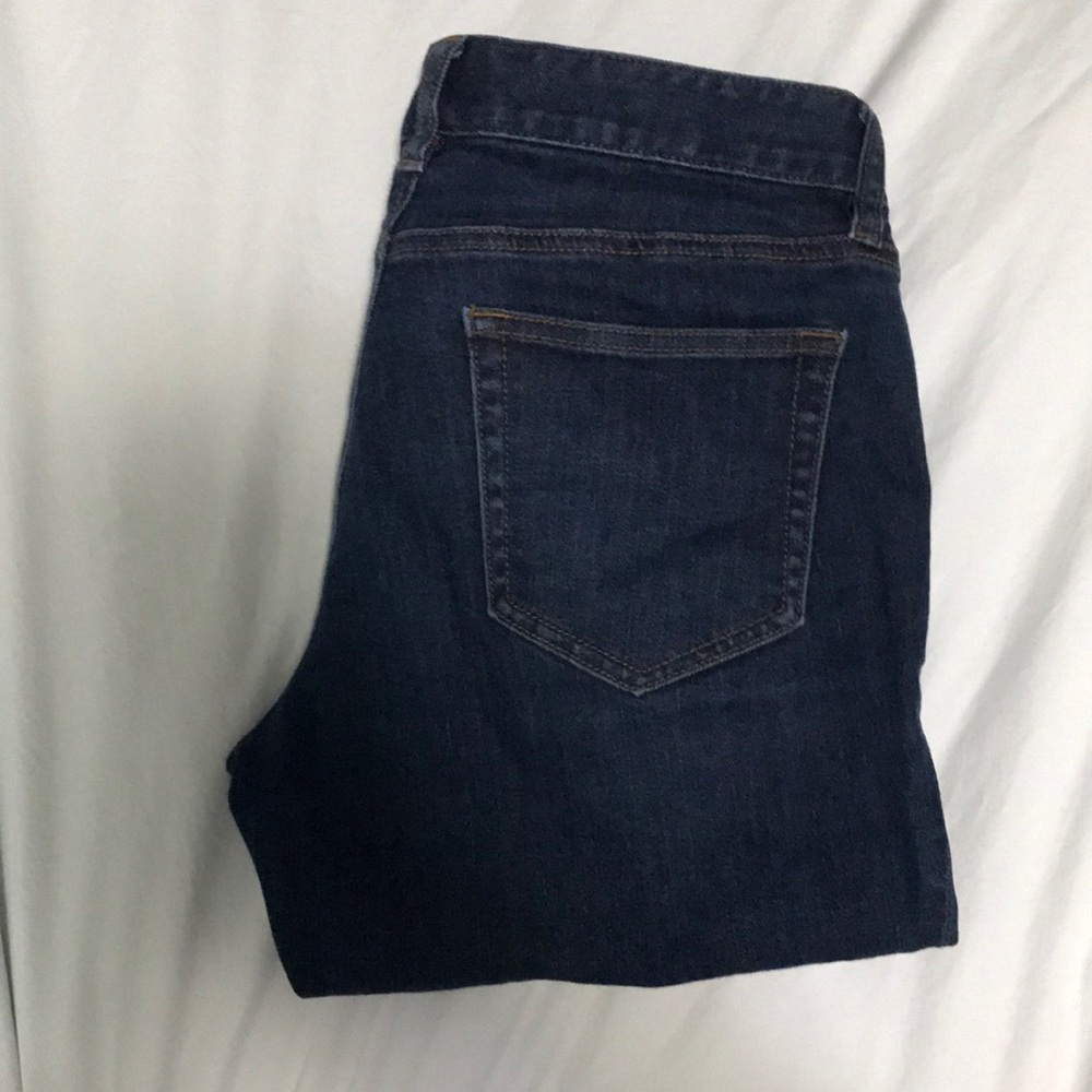Ann Taylor LOFT cropped boyfriend fit jeans